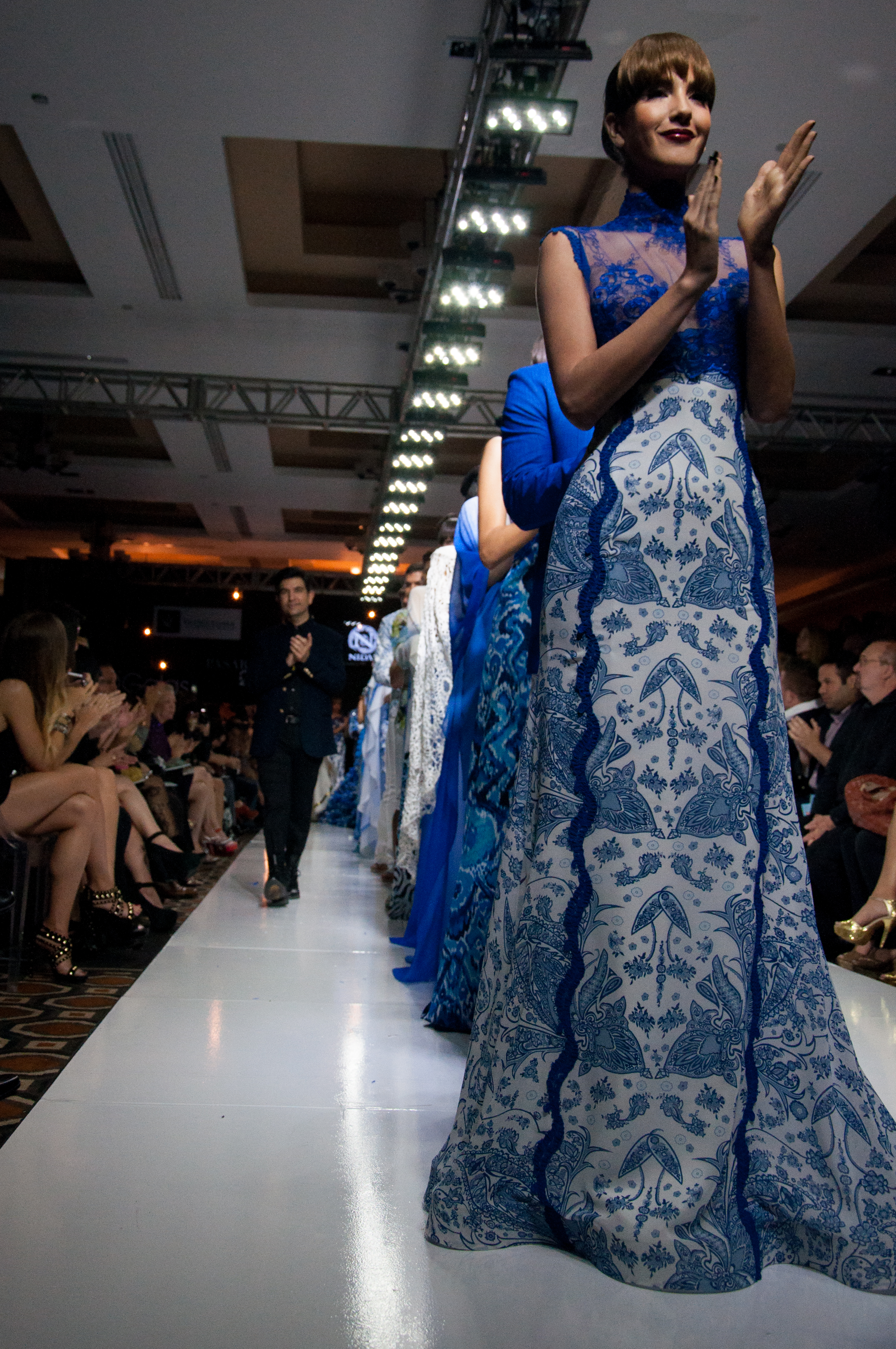Pasarela 261